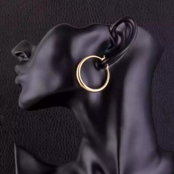 NEW 18K Rose Gold 1.5” Round Hoop Earrings - Picture 5 of 5